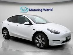 White Used 2022 Tesla Model Y Long Range AWD SUV | £22,300 (Good price)