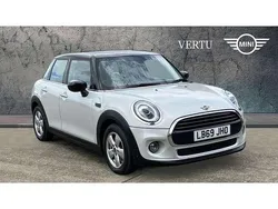 Silver Used 2019 Mini Cooper Classic Hatchback | £12,593 (Good price)