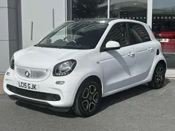 White Used 2015 Smart ForFour Premium Hatchback | £4,995 (Fair price)