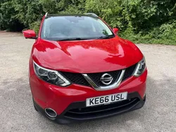 Red Used 2017 Nissan Qashqai N-Connecta SUV | £7,495 (Fair price)
