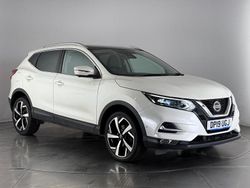 White Used 2019 Nissan Qashqai Tekna SUV | £9,900 (Good price)