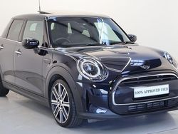 Black Used 2023 Mini Cooper Exclusive Hatchback | £22,450 (Fair price)