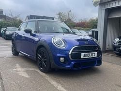 Blue Used 2019 Mini Cooper S Hatch Hatchback | £18,289 (Fair price)
