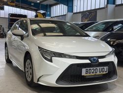 White Used 2025 Toyota Corolla Estate | £9,990