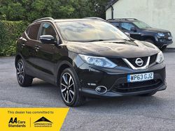 Black Used 2014 Nissan Qashqai Tekna SUV | £4,395 (Fair price)