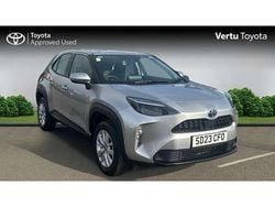 Silver Used 2023 Toyota Yaris Cross SUV | £19,185 (Good price)