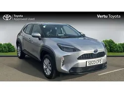 Silver Used 2023 Toyota Yaris Cross SUV | £19,713 (Good price)