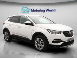 White Used 2020 Vauxhall Grandland X S SUV | £11,232 (Good price)