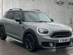 Moonwalk grey Used 2019 Mini Cooper S Countryman Exclusive SUV | £18,995 (Fair price)