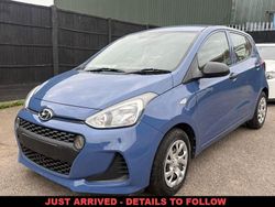 Blue Used 2017 Hyundai i10 Hatchback | £6,990 (Good price)