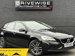 Black Used 2017 Volvo V40 Momentum Estate | £6,450 (Fair price)