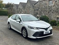 White Used 2020 Toyota Camry Design Sedan | £13,995 (Fair price)