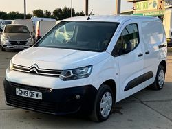 White Used 2019 Citroën Berlingo MPV | £7,500 (Super price)