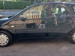 Black Used 2002 Ford Fiesta Zetec Hatchback | £1,195 (Fair price)
