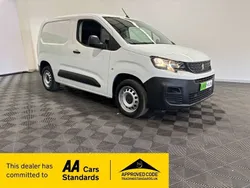 White Used 2023 Peugeot Partner Premium MPV | £13,995 (Fair price)
