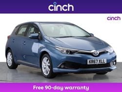 Blue Used 2017 Toyota Auris Hybrid Business Edition Hatchback | £11,649 (Fair price)