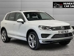 White Used 2017 VW Touareg R-line Plus SUV | £18,900