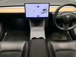 White Used 2022 Tesla Model Y Long Range SUV | £25,424 (Good price)