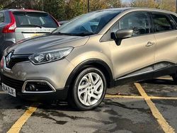 Beige Used 2014 Renault Captur Dynamique SUV | £4,595 (Good price)