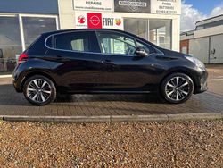 Black Used 2019 Peugeot 208 S Hatchback | £8,495 (Good price)