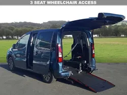 Blue Used 2018 Peugeot Partner MPV | £10,999 (Expensive)
