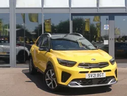 Yellow Used 2021 Kia Stonic 4 SUV | £14,698 (Fair price)