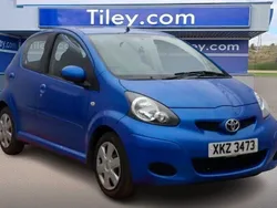 Blue Used 2009 Toyota Aygo Hatchback | £5,490 (Fair price)