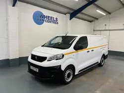 White Used 2022 Peugeot Expert Premium Van | £13,790 (Fair price)