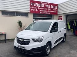 White Used 2022 Vauxhall Combo MPV | £8,995 (Good price)