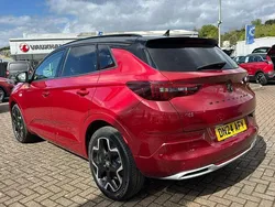 Red Used 2024 Vauxhall Grandland X Ultimate SUV | £19,435 (Fair price)