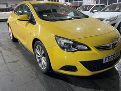Yellow Used 2015 Vauxhall Astra GTC SRi Coupe | £5,895 (Fair price)
