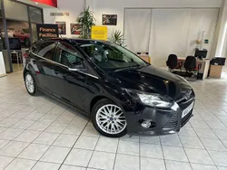 Black Used 2013 Ford Focus Zetec Hatchback | £2,492 (Fair price)
