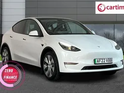 White Used 2022 Tesla Model Y Long Range SUV | £22,899 (Fair price)
