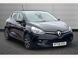 Black Used 2018 Renault Clio IV Play Hatchback | £7,290 (Fair price)