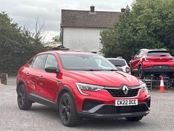 Metallic flame red Used 2022 Renault Arkana R.S. SUV | £14,402 (Good price)