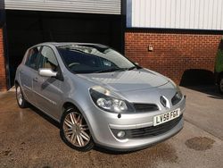 Silver Used 2008 Renault Clio II Initiale Hatchback | £2,500 (Good price)
