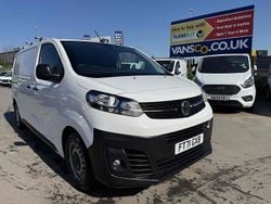 White Used 2022 Vauxhall Vivaro S Van | £10,195 (Good price)