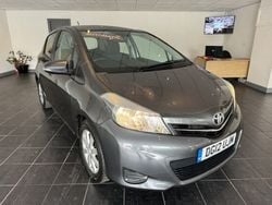 Grey Used 2012 Toyota Yaris Hatchback | £7,995 (Expensive)