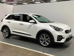 White Used 2022 Kia Niro 3 SUV | £16,798 (Fair price)