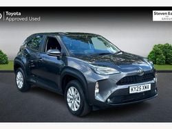 Used 2025 Toyota Yaris Hybrid Estate | £22,355 (Good price)