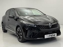 Metallic diamond black New 2025 Renault Clio V Hatchback | £19,899 (Good price)