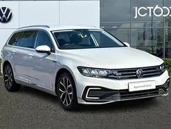White Used 2021 VW Passat GTE Estate | £15,797 (Fair price)
