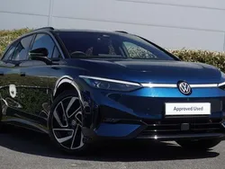 Used 2025 VW ID.7 Pro Sedan | £42,990 (Good price)