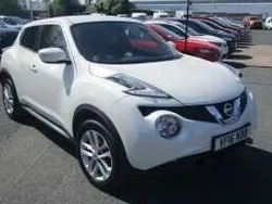 Pure white Used 2016 Nissan Juke N-Connecta SUV | £6,275 (Fair price)