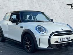 White Used 2021 Mini Cooper Classic Hatchback | £18,493 (Fair price)