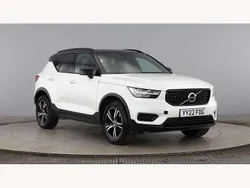 White Used 2022 Volvo XC40 R-Design SUV | £22,000 (Fair price)