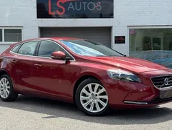 Red Used 2015 Volvo V40 SE Lux Estate | £13,295 (Expensive)