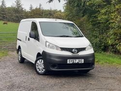 White Used 2017 Nissan NV200 Acenta Van | £4,999 (Fair price)