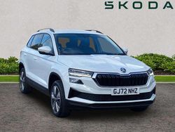 White Used 2022 Skoda Karoq SE Drive SUV | £19,449 (Fair price)