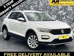 White Used 2018 VW T-Roc SE SUV | £10,995 (Fair price)